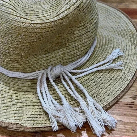 Eddie Bauer s/m draw sun hat with robe trim - Picture 5 of 6